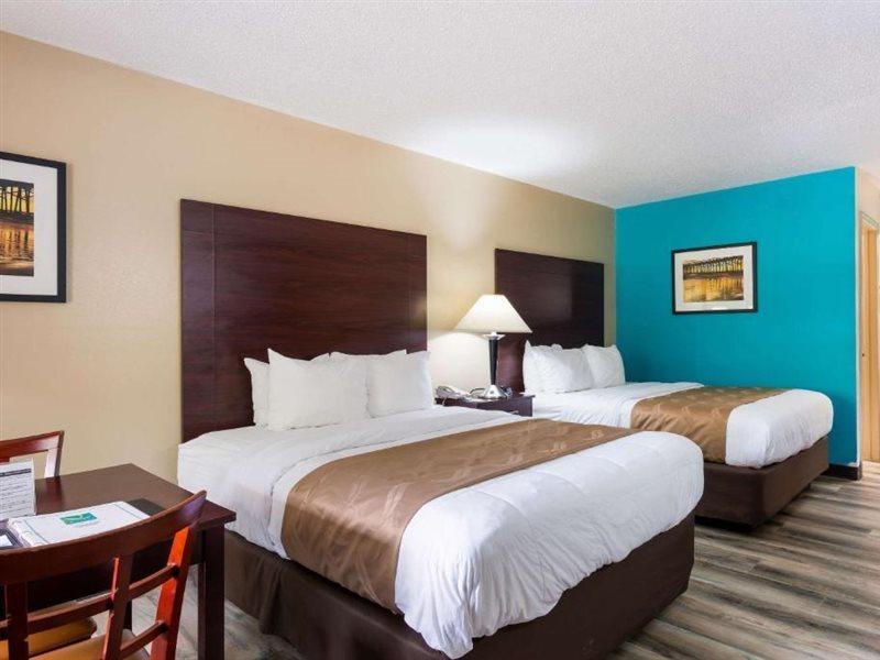 Quality Inn & Suites רוקינגהם מראה חיצוני תמונה