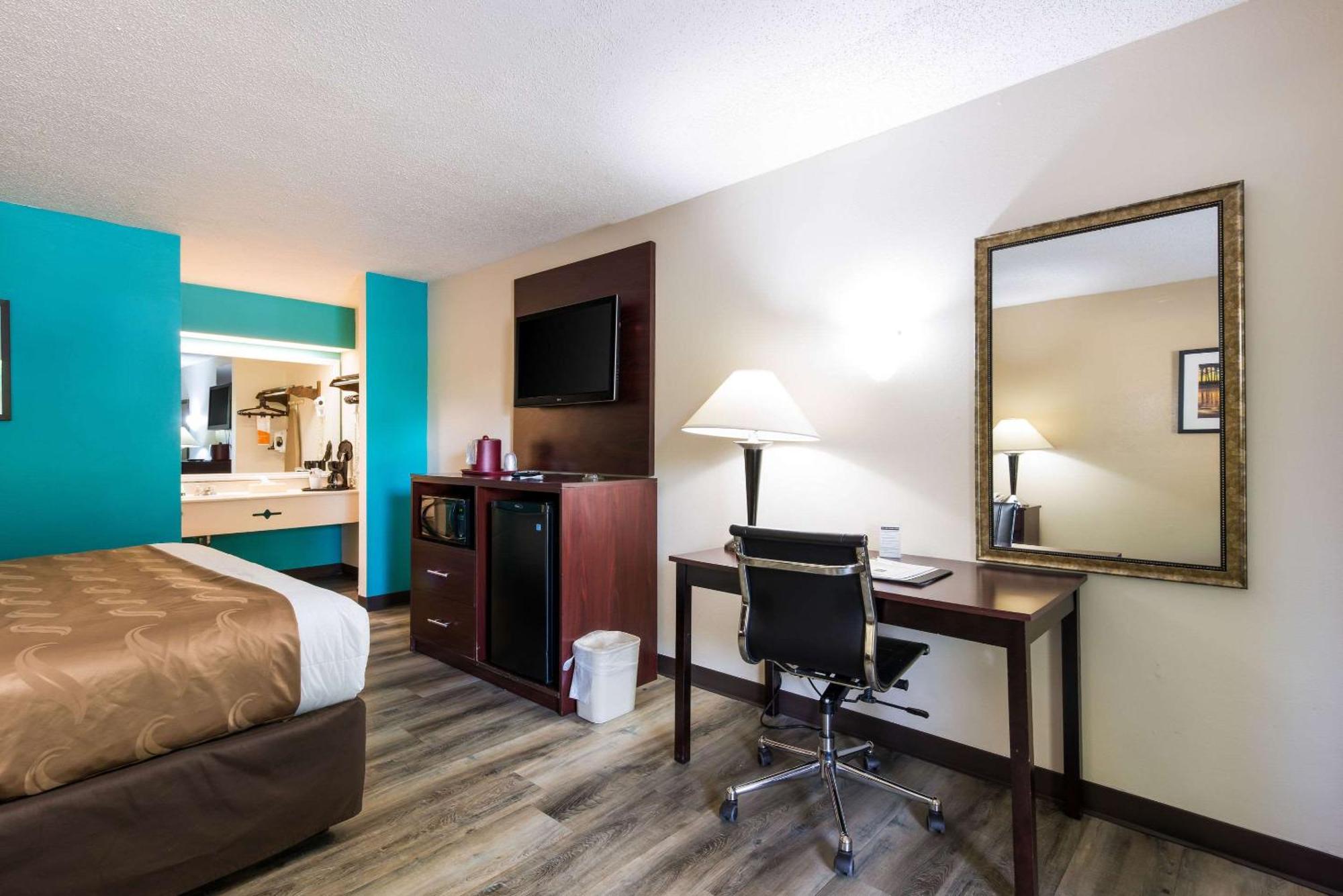 Quality Inn & Suites רוקינגהם מראה חיצוני תמונה