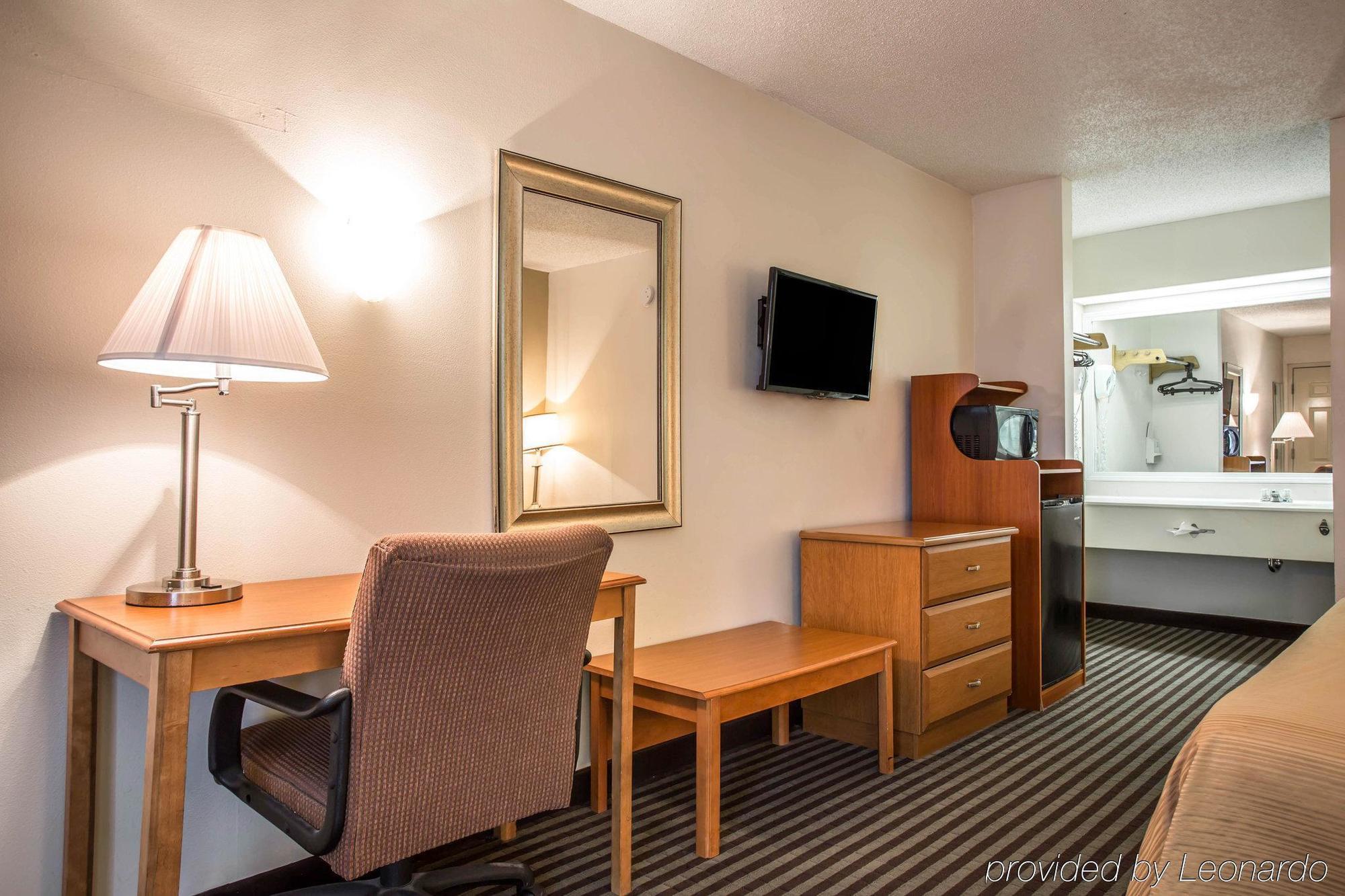 Quality Inn & Suites רוקינגהם מראה חיצוני תמונה