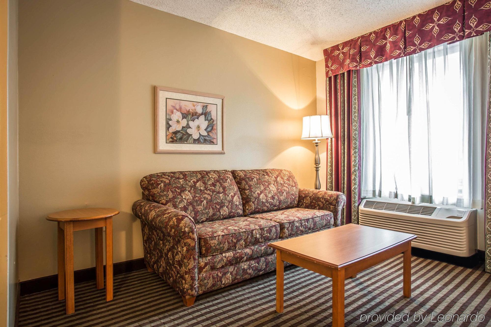 Quality Inn & Suites רוקינגהם מראה חיצוני תמונה