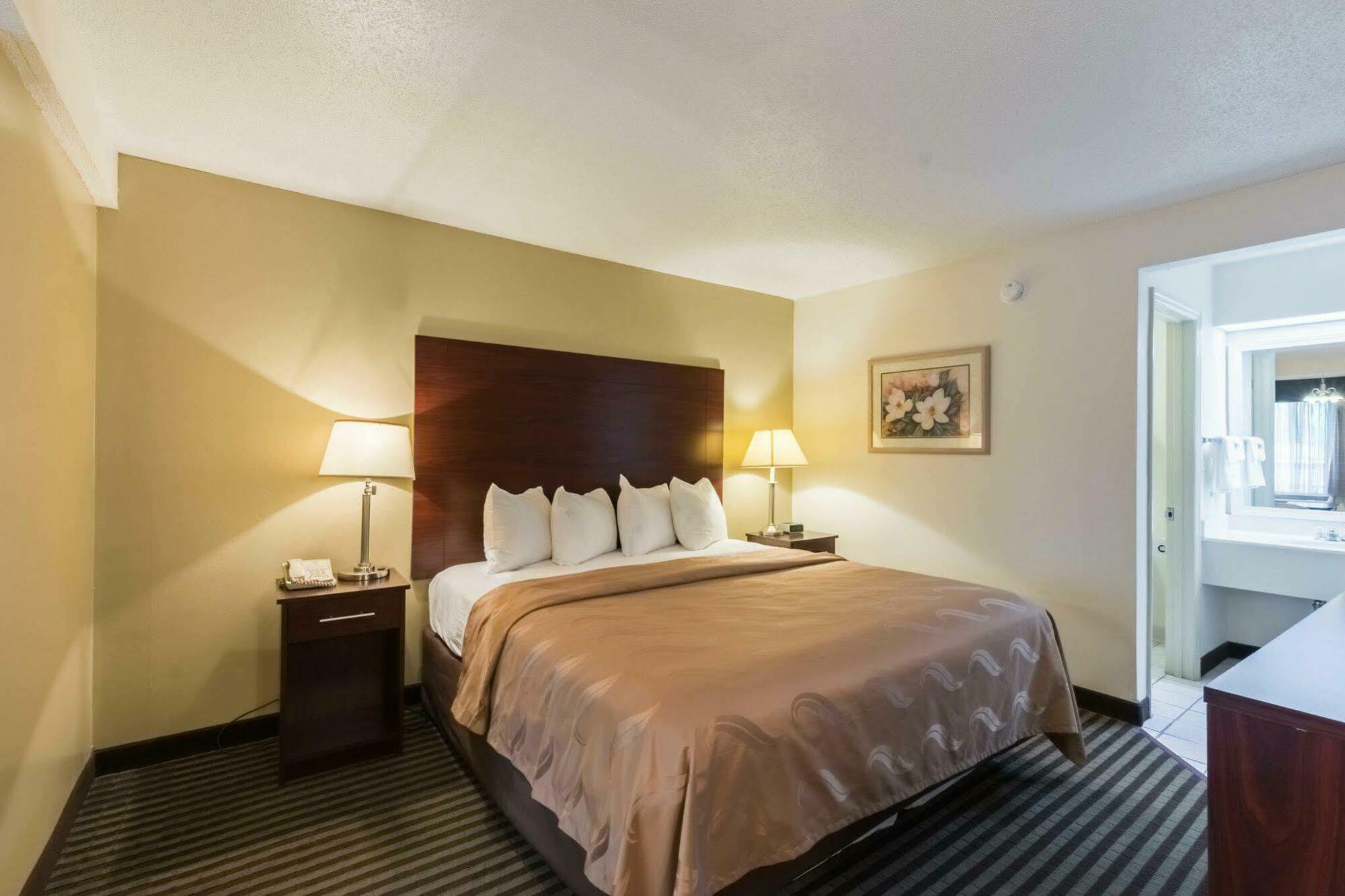 Quality Inn & Suites רוקינגהם מראה חיצוני תמונה